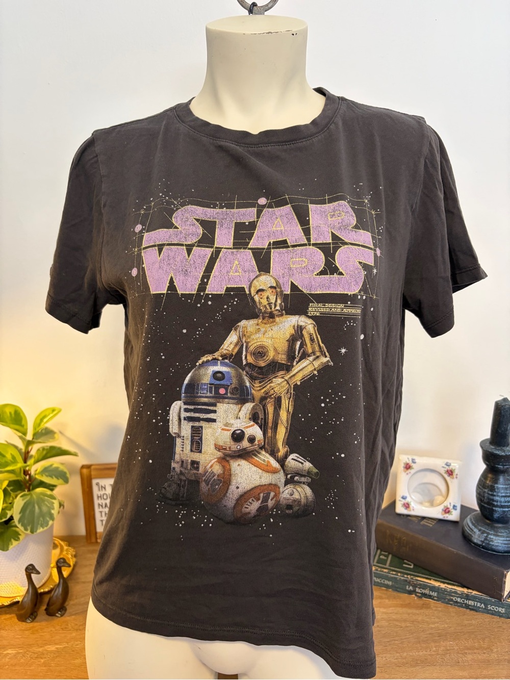 H&M L.O.G.G. Star Wars Droid Graphic Tee C-3PO R2-D2 BB-8 Size S